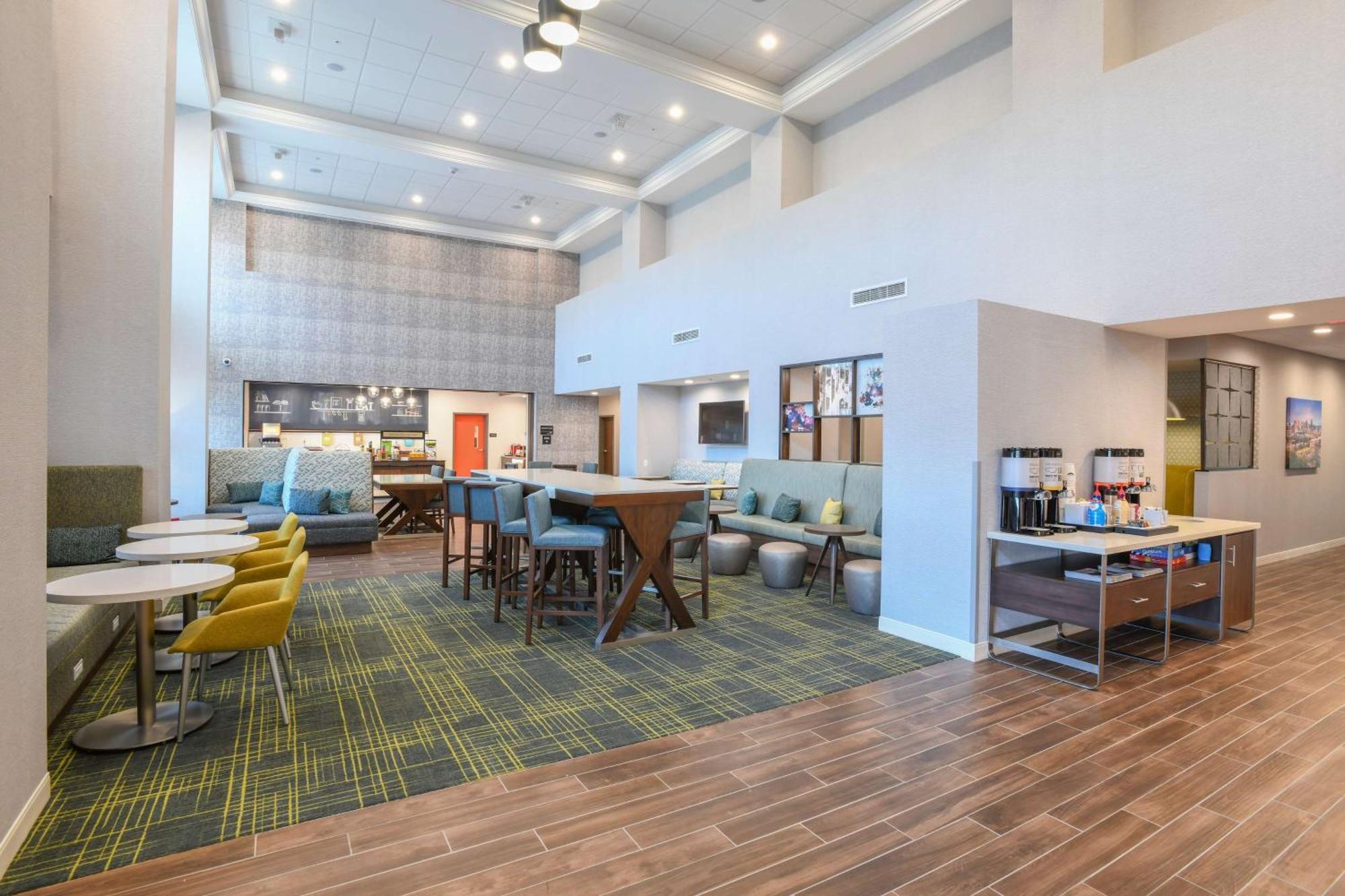 Hampton Inn & Suites Cincinnati Liberty Township Уест Честър Екстериор снимка